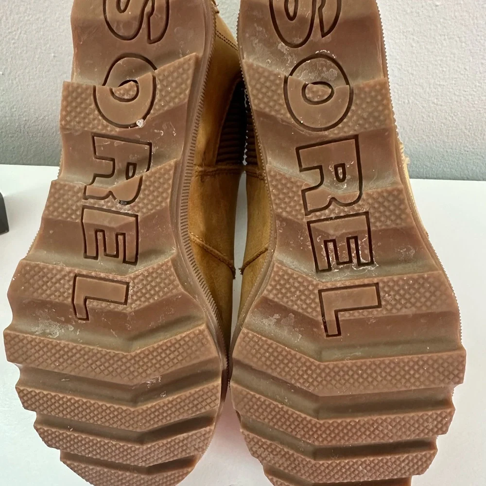 Sorel Boots - Picture 6 of 6